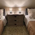 4 Guests - Veneris In Chania * Chania (Crete)