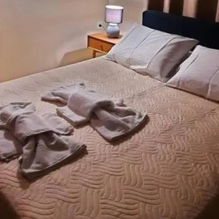 4 Guests - Veneris In Chania Ханья (Крит)