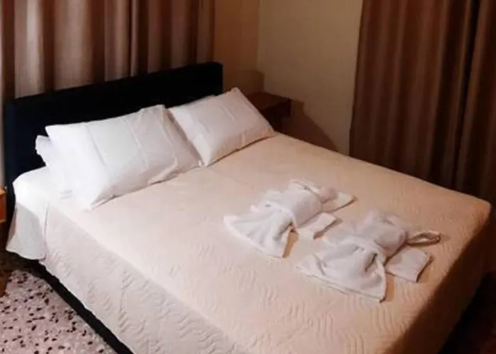 4 Guests - Veneris In Chania * Chania (Crete)