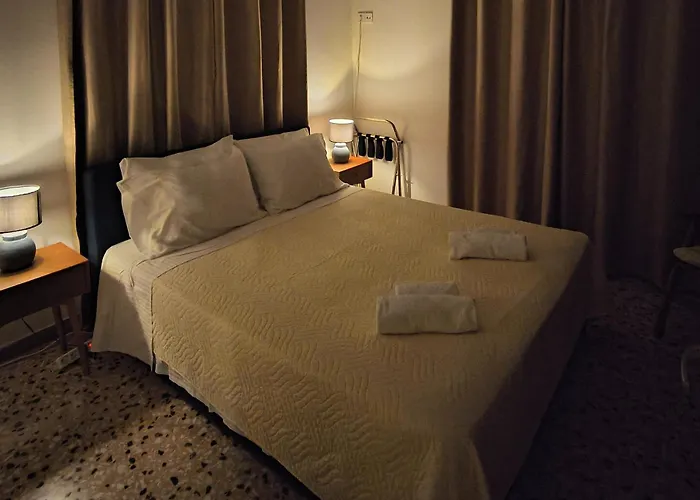 4 Guests - Veneris In Chania Lägenhet