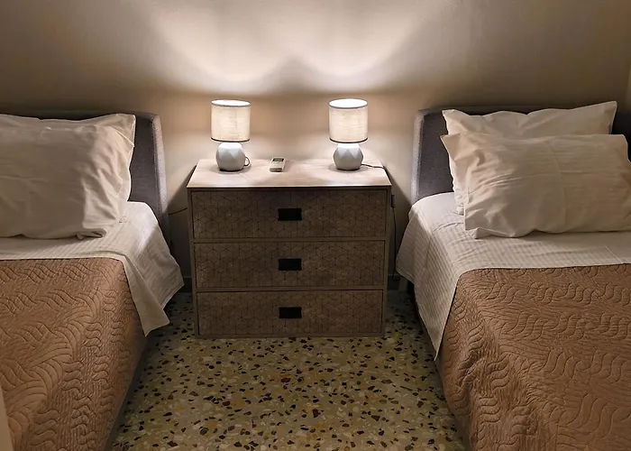 4 Guests - Veneris In Chania * Chania (Crete)