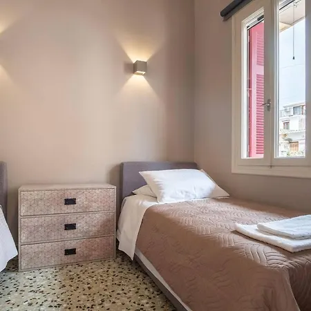 4 Guests - Veneris In Chania Apartment