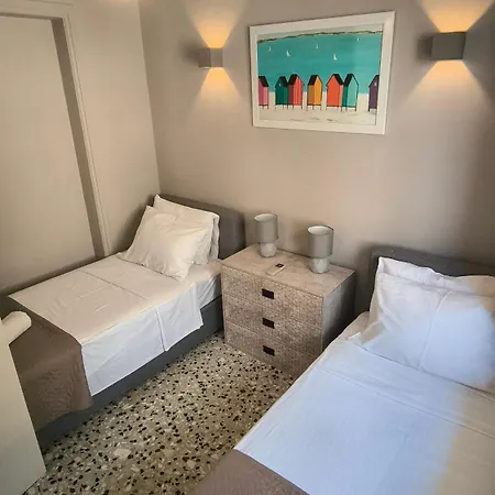 4 Guests - Veneris In Chania * Chania (Crete)
