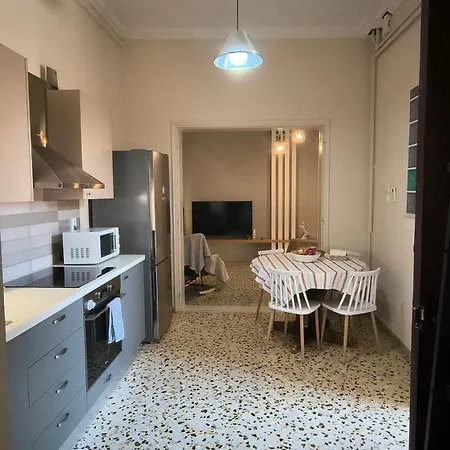 4 Guests - Veneris In Chania Apartment