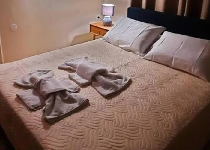 4 Guests - Veneris In Chania La Canea