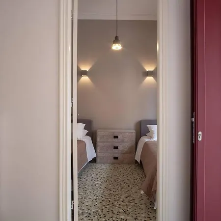 4 Guests - Veneris In Chania Daire *