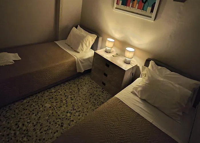 4 Guests - Veneris In Chania